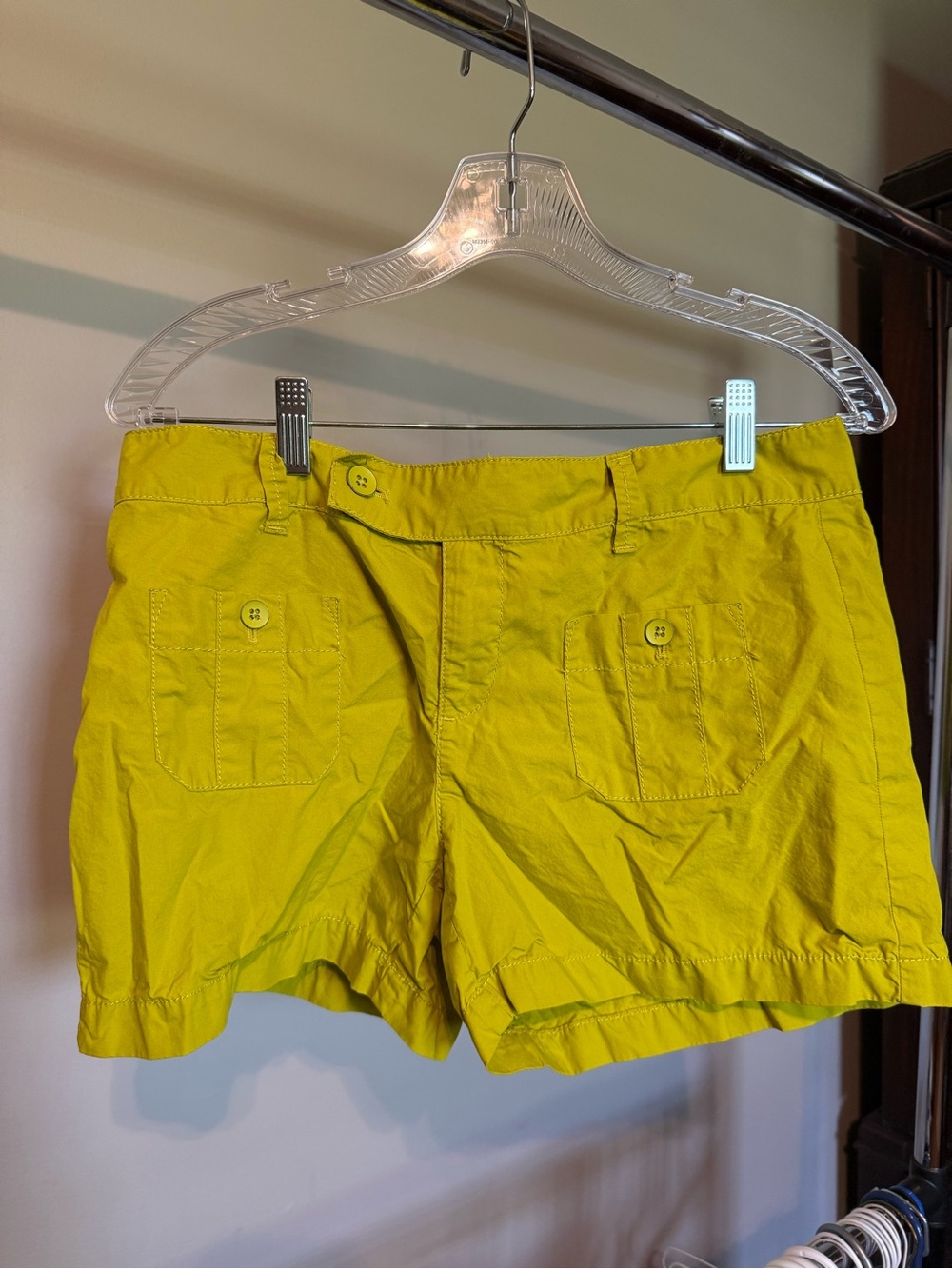 NWOT LOFT Mustard Green Cargo Shorts - Picture 3 of 7